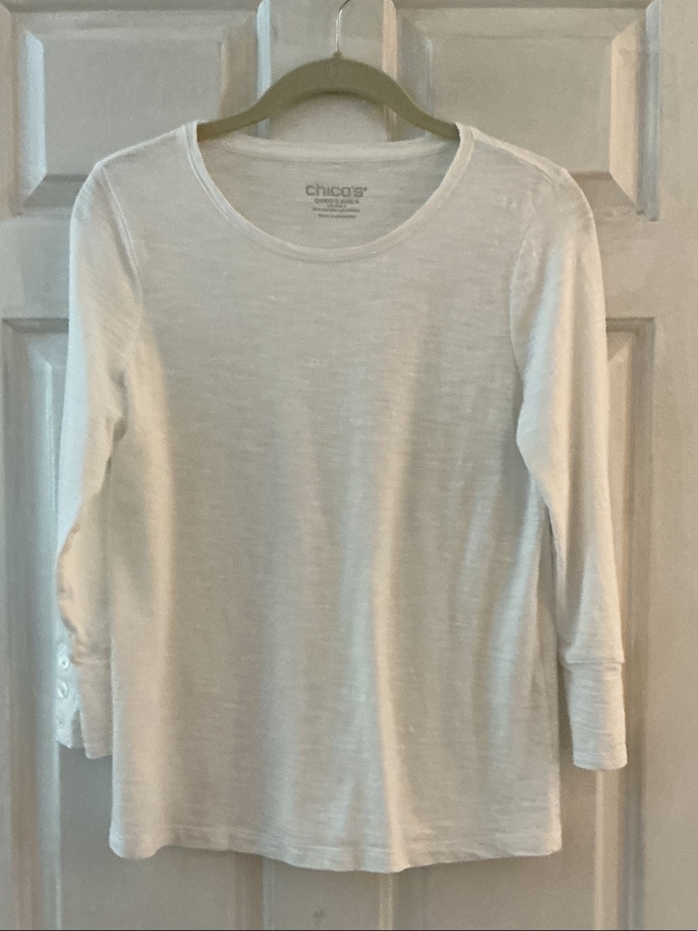 Chico’s Alabaster White Cotton Slub 3/4 Sleeve Button Tee Top EUC 0/XS